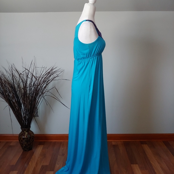 Maxi Dress by Soprano - Picture 6 of 9